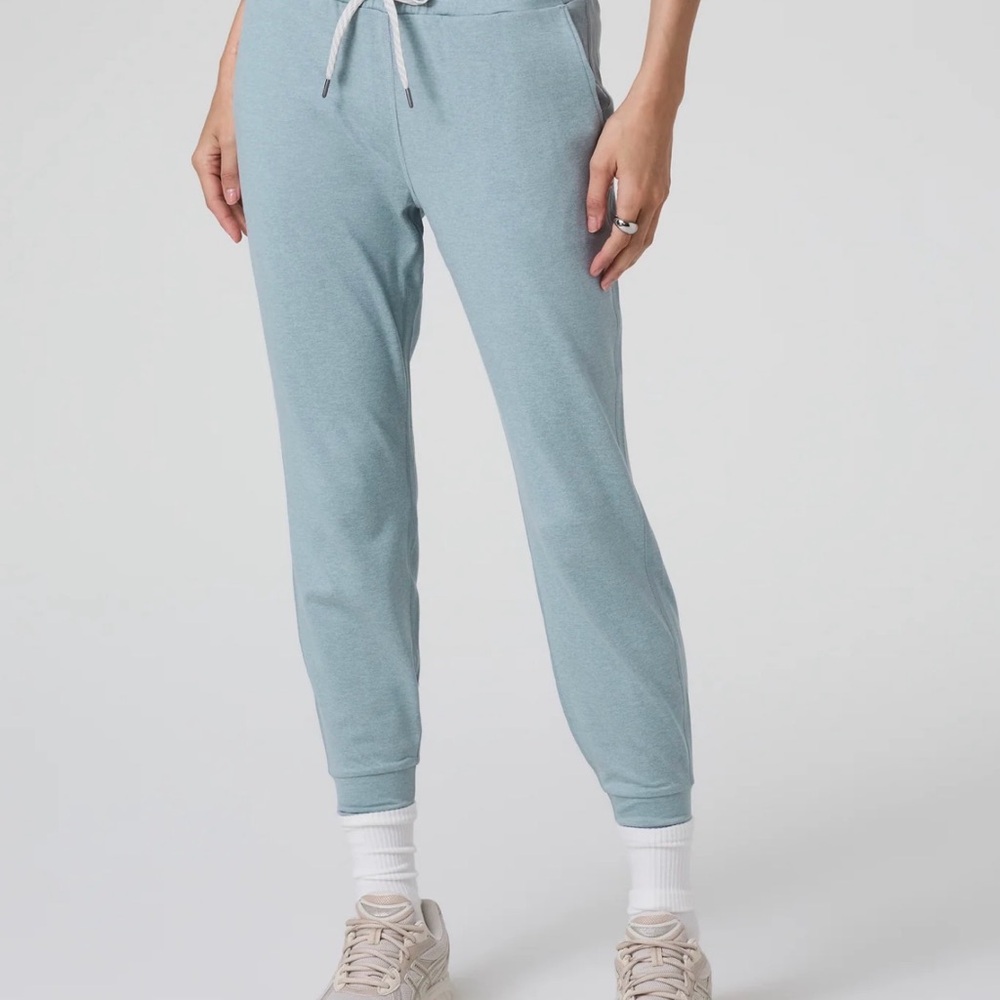 Vuori DreamKnit Performance Joggers - Large